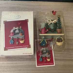 Hallmark Keepsake Ornament, Gardeners Christmas Corner, 2002